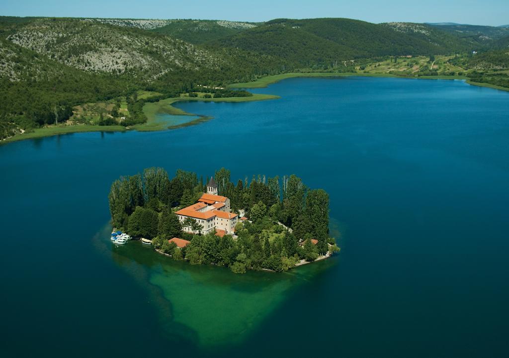 Apartments Village Lozovac Exterior photo